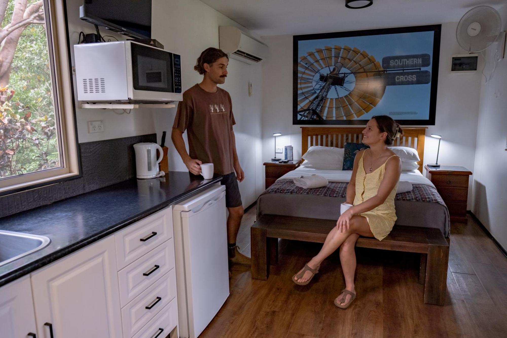 Litchfield Tourist Park Hotel Batchelor Екстериор снимка